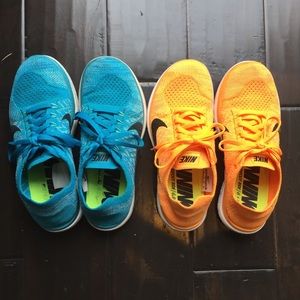 2 Nike Free 4.0 Running Shoes